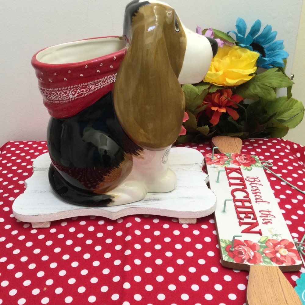 Pioneer Woman Charlie Utensil Holder/Rolling pin.